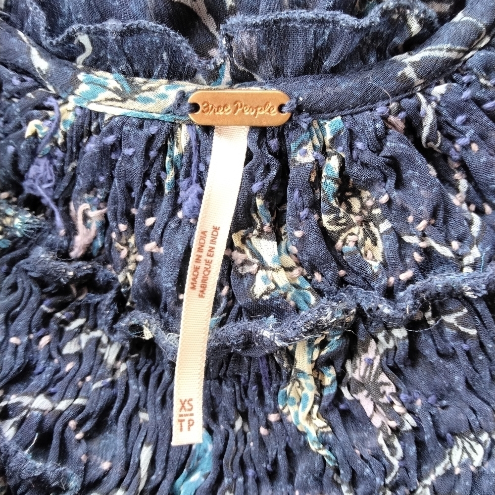Free People Keeping Up With Cara Smocked Tunic Top/ Dress Size XS - Picture 9 of 11